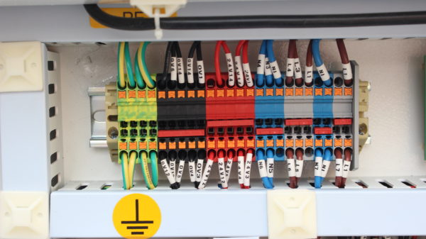 Thunder Bolt Pro 32 雷射加工機接地電線