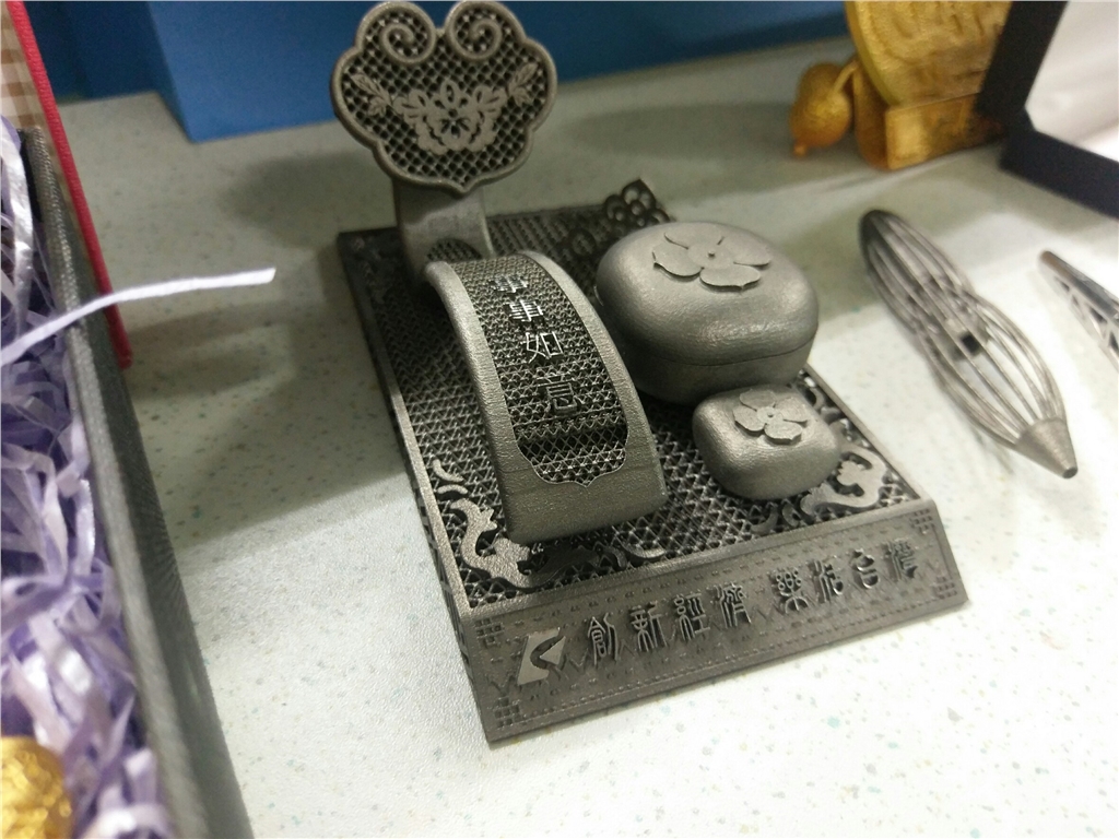 3DMART 3D列印介紹 3D列印師資培訓計畫 SLS金屬3D列印 打磨